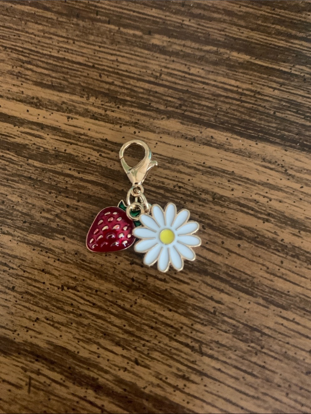 Strawberry & Daisy Enamel Charm Key/Card Holder - White & Red